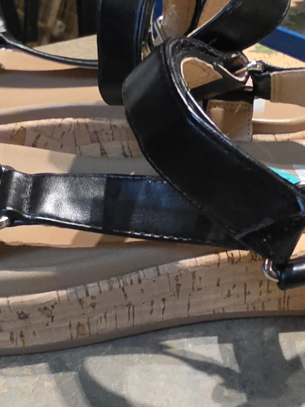 DV by Dolce Vita Black T-Strap Sandals SZ 8 NWOT